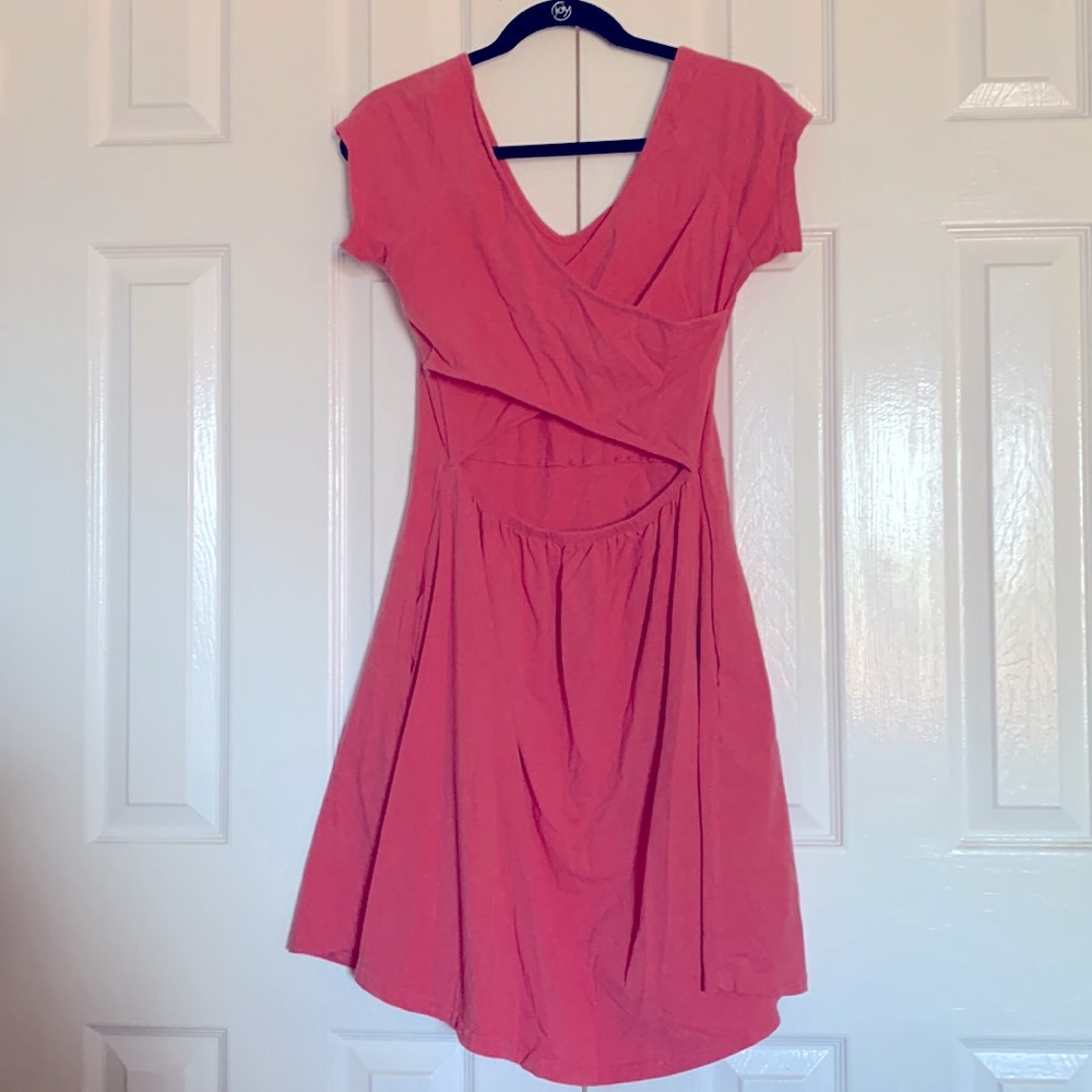 Women's Pink Short Sleeve Fit-and-Flare Dress - Picture 3 of 4